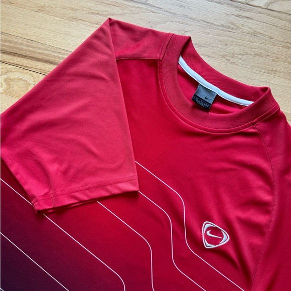 Vintage Nike Football T-Shirt Tee Faded Y2k T-shirt Mini
Swoosh Logo - Picture 5 of 8